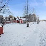 Nyaraló Nutukas-yllaeksen Lapikas By Interhome